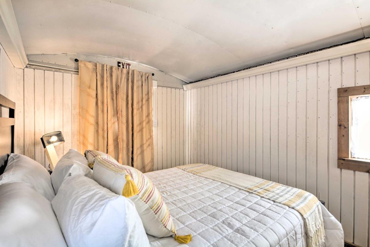 Unique Joplin Gem Converted Train Car Studio Екстериор снимка